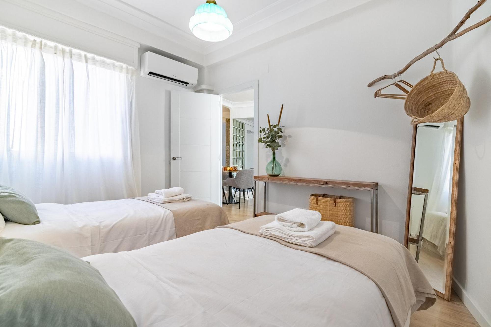 Livemalaga San Agustin & Terrace Apartment